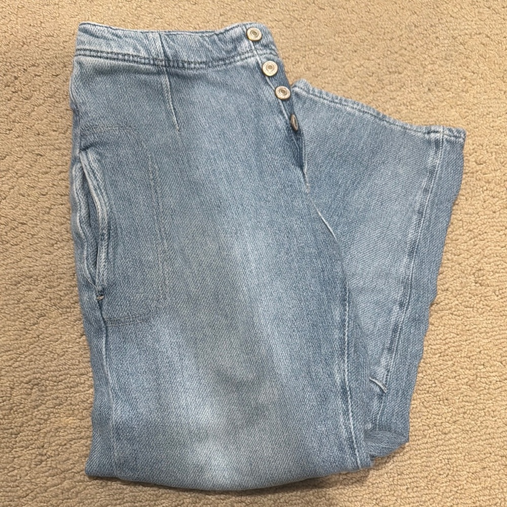 Free People Barrel Blue Jeans with Vintage-Inspired Wash
